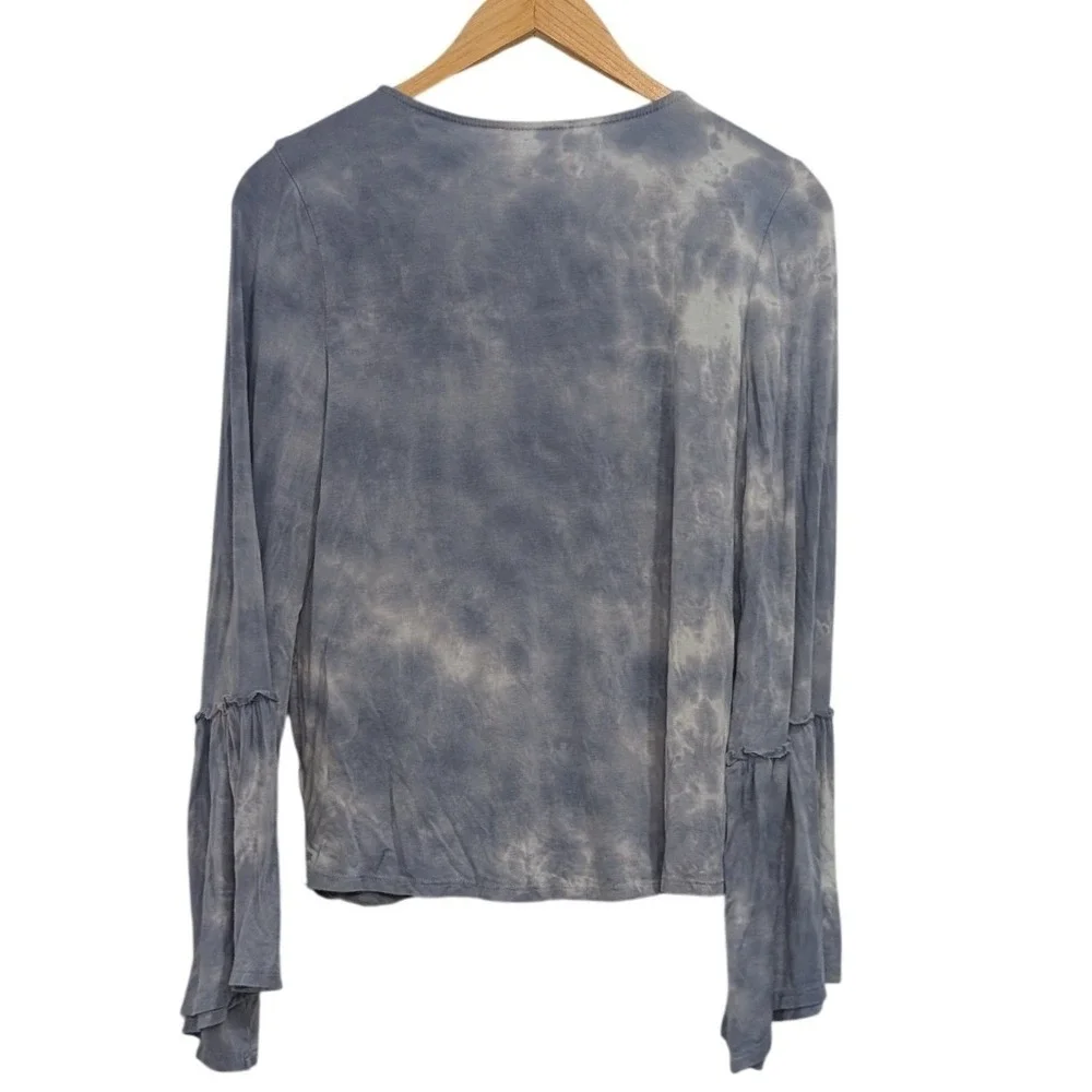 American‎ Eagle Soft & Sexy Top Blue Tie Dye Bell Sleeve Wrap - Medium